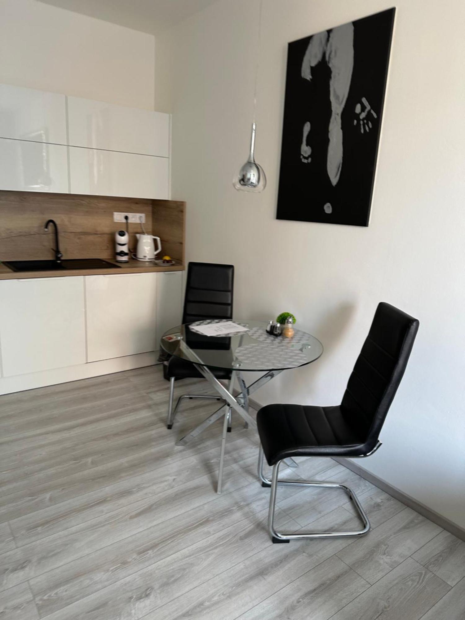ברטיסלאבה Majestic Old Town Apartments מראה חיצוני תמונה